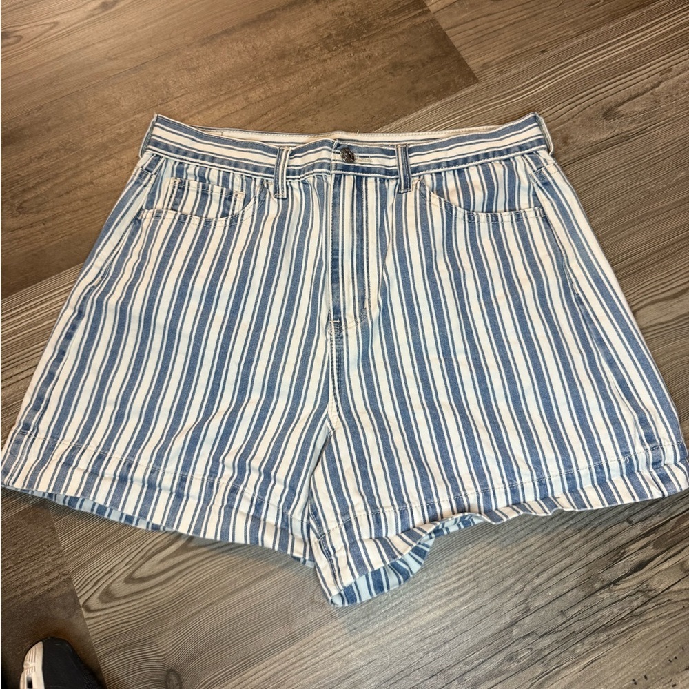 American Eagle Striped Mom Jean Short